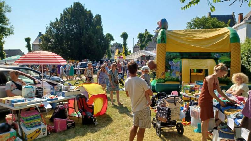 Emelkoen bruist  8 - Reuze Rommelmarkt met Boeken-, Vinyl- en CD‑Beurs in Humelgem 